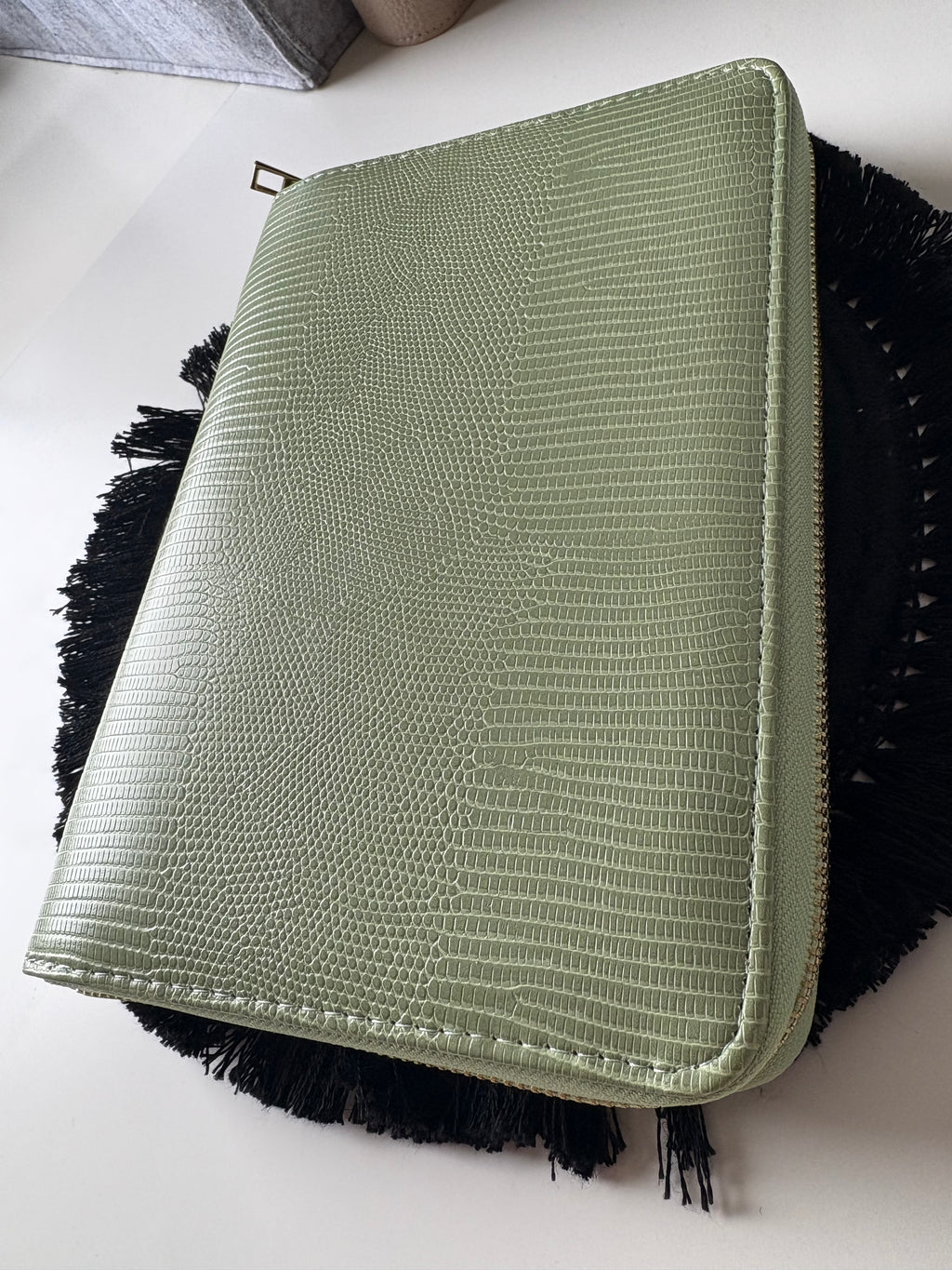 A6 Binder - Croco Zip